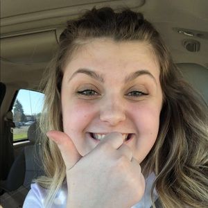 Meet your Posher, Haley